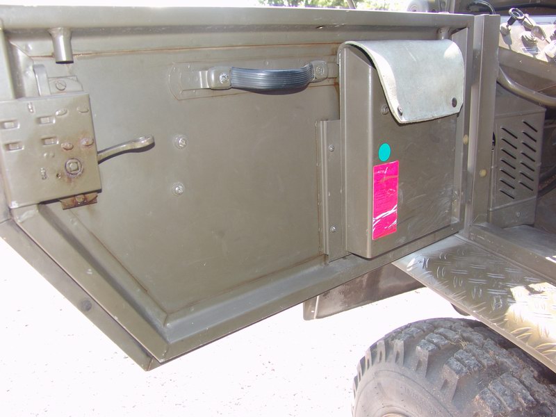 Swiss Army Service Unimog. With softtop covering
s ..