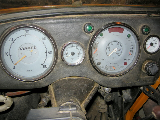 OM352 6 Cylinder DieselSix Forward Gears, Two Bac ..