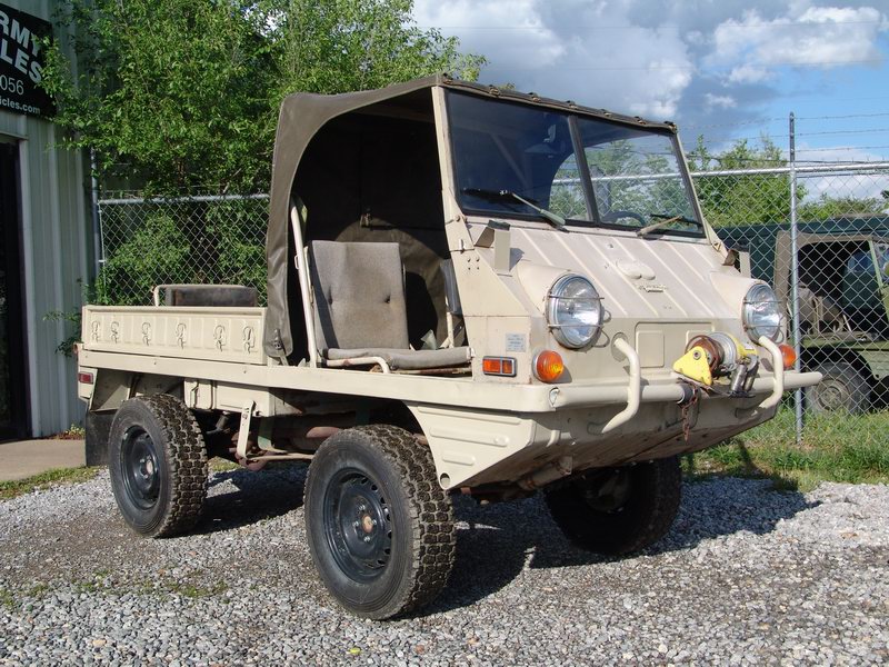 Very rare offical US-Version 700APIn good overall ..