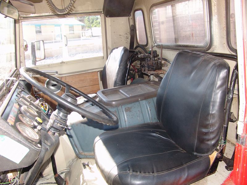 Hardcab, Tiltbed Front Hydraulic Connections with ..