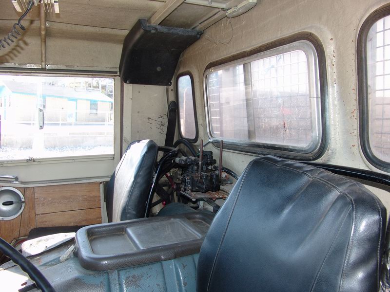 Hardcab, Tiltbed Front Hydraulic Connections with ..