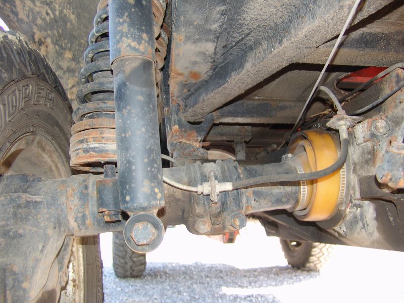 Hardcab, Tiltbed Front Hydraulic Connections with ..