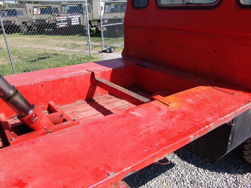 Hardcab, Tiltbed Front Hydraulic Connections with ..