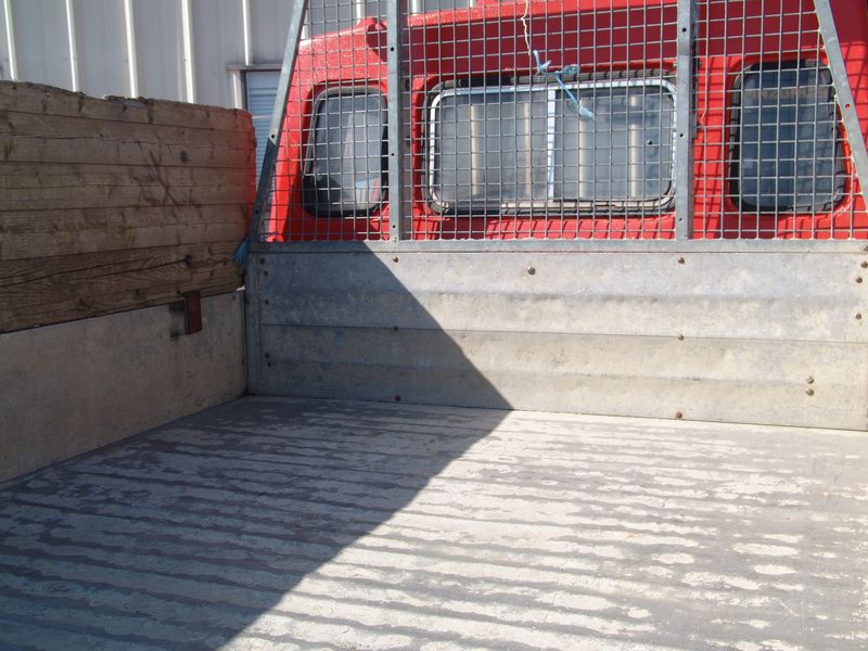 Hardcab, Tiltbed Front Hydraulic Connections with ..