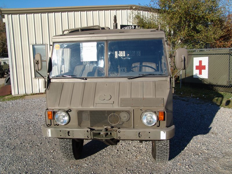 Austrian Army Radio Truck
Has been completley res ..