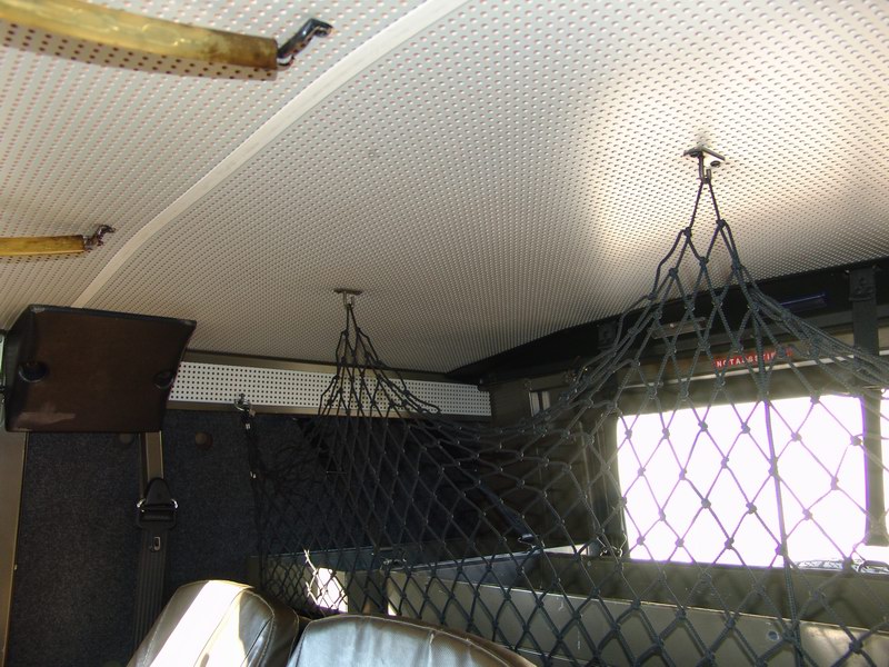 Austrian Army Radio Truck
Has been completley res ..