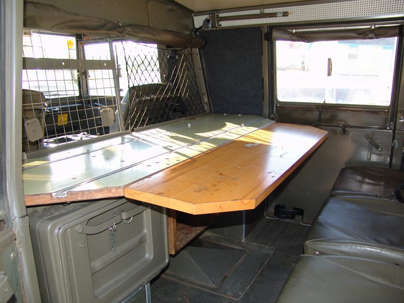 Austrian Army Radio Truck
Has been completley res ..