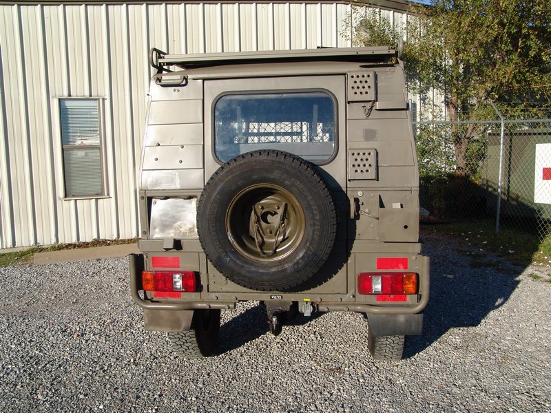 Austrian Army Radio Truck
Has been completley res ..