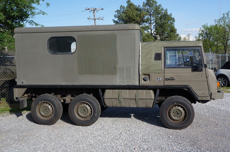 718 Ambulance from Austrian Army2.3L 6 Cyl Turbo  ..