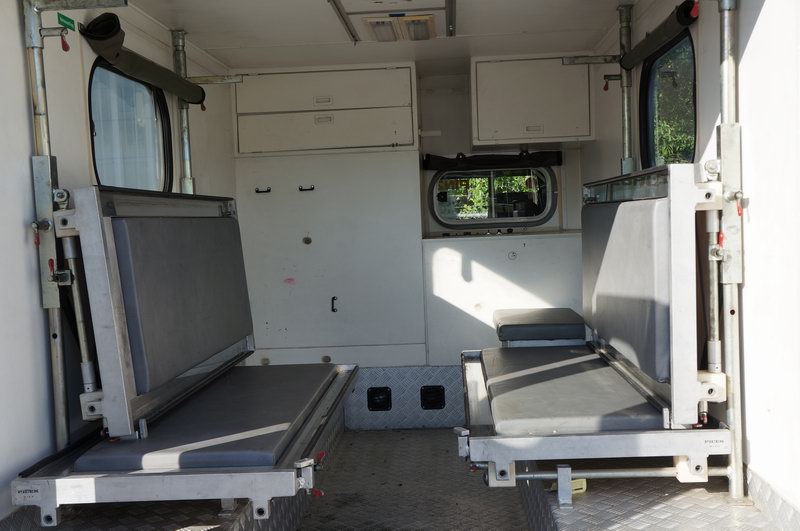 718 Ambulance from Austrian Army2.3L 6 Cyl Turbo  ..