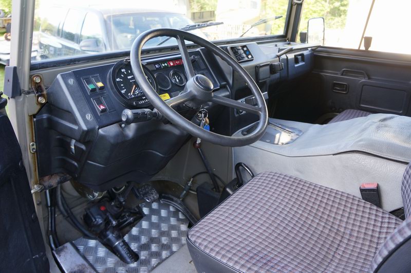 718 Ambulance from Austrian Army2.3L 6 Cyl Turbo  ..