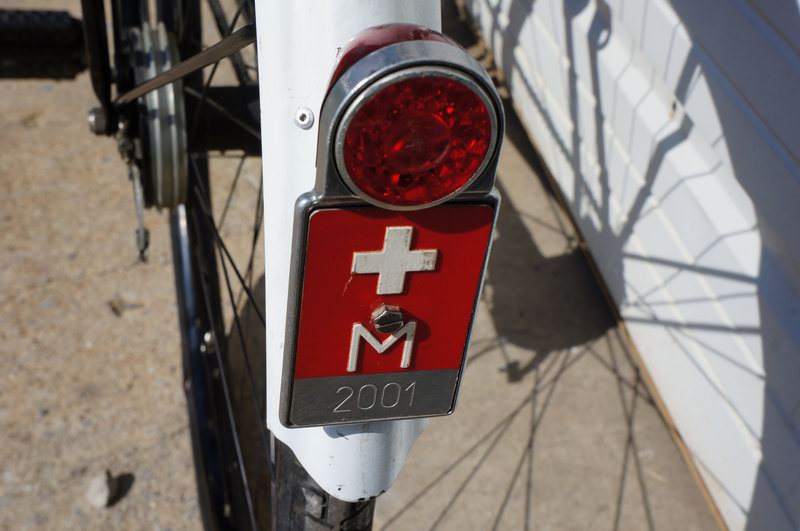 Swiss Army BicycleFeatures:Lights with DynoOne  ..