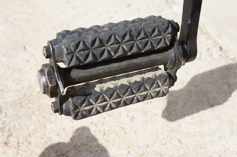 Swiss Army BicycleFeatures:Lights with DynoOne  ..