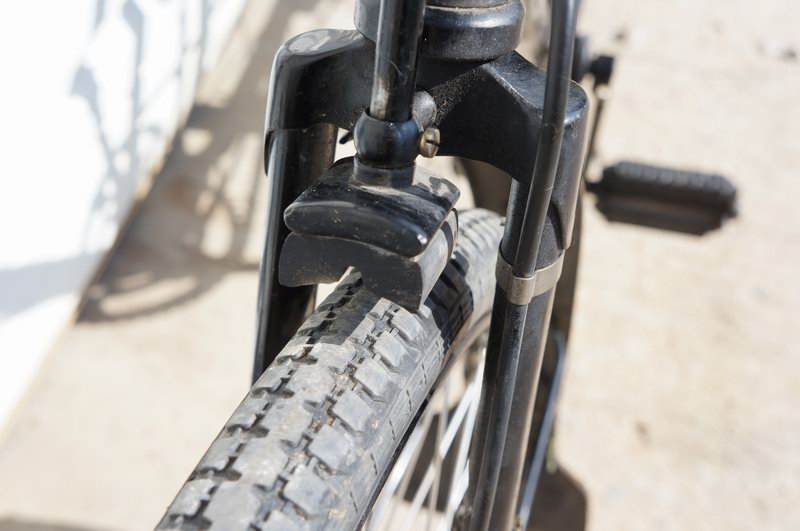 Swiss Army BicycleFeatures:Lights with DynoOne  ..