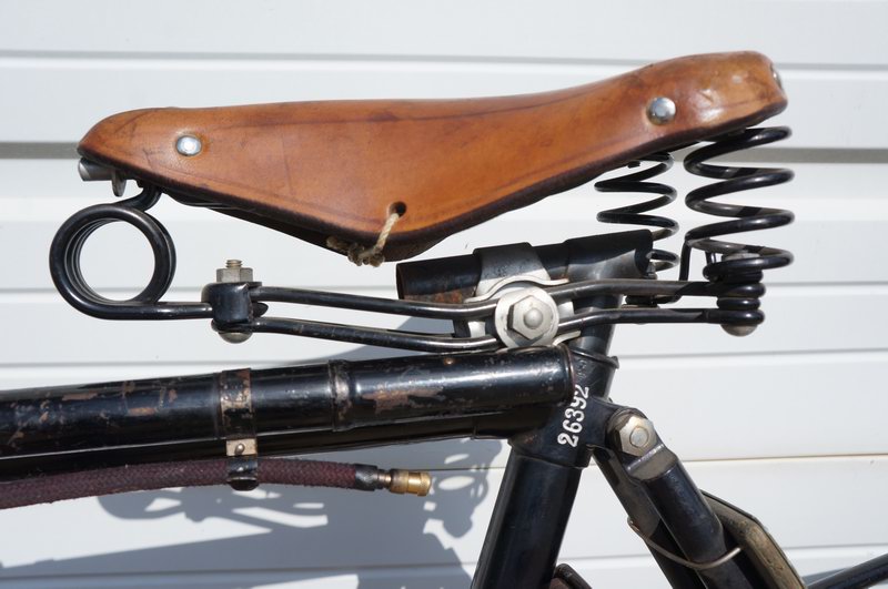 Swiss Army BicycleFeatures:Lights with DynoOne  ..
