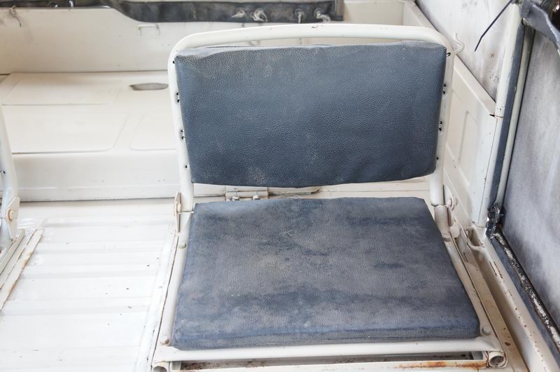 Very Rare offical US-Version 700AP 
Good overall o ..