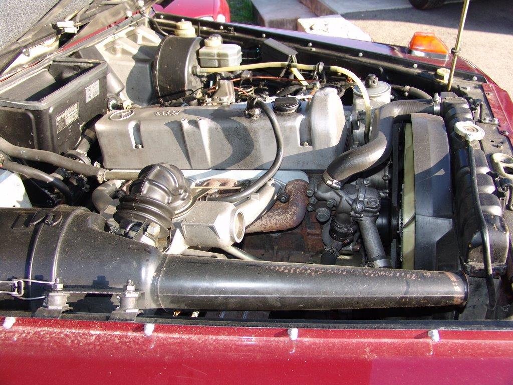Rare short G-Wagon Hardtop with 300 Diesel

3.0L 5 ..