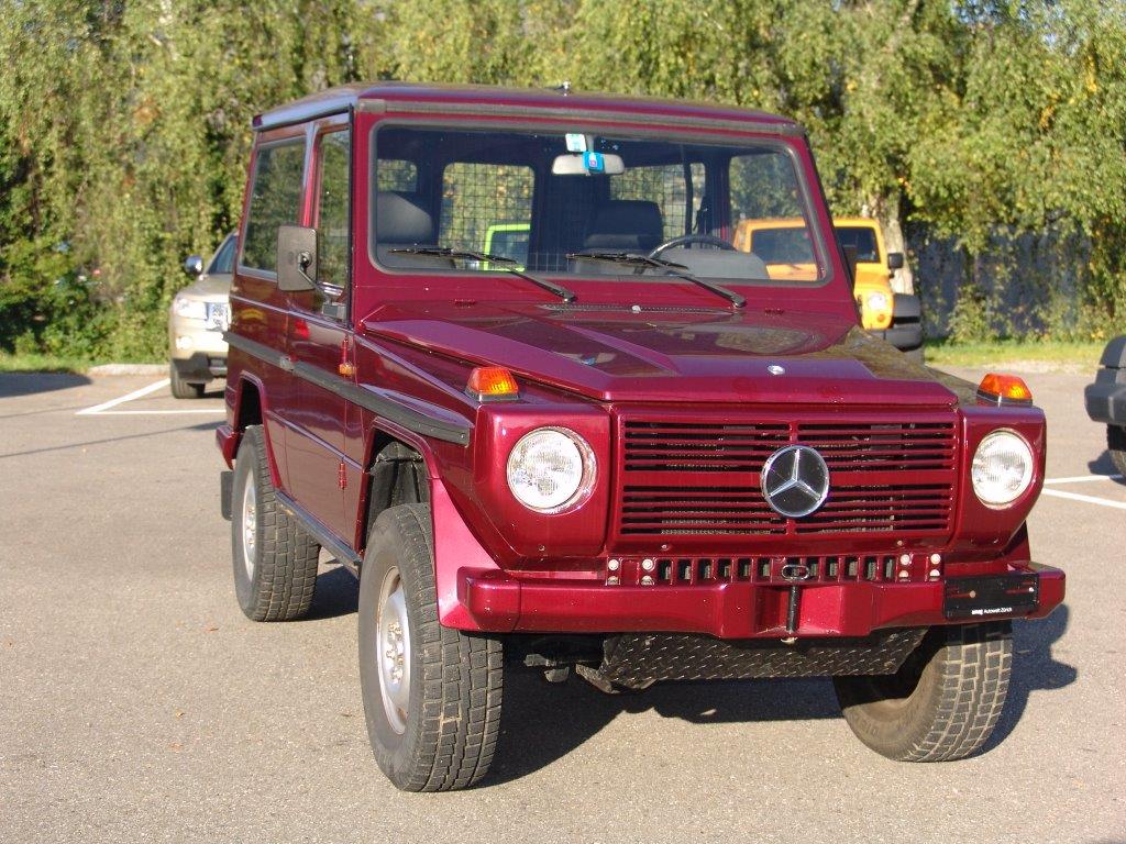Rare short G-Wagon Hardtop with 300 Diesel

3.0L 5 ..