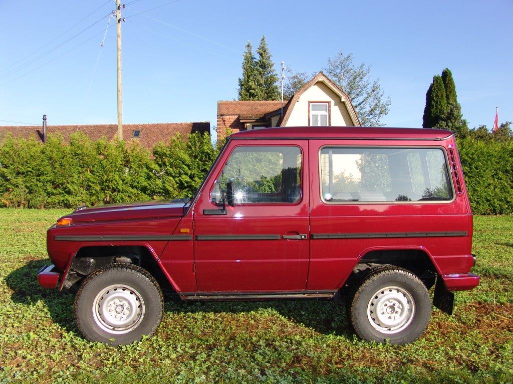 Rare short G-Wagon Hardtop with 300 Diesel

3.0L 5 ..