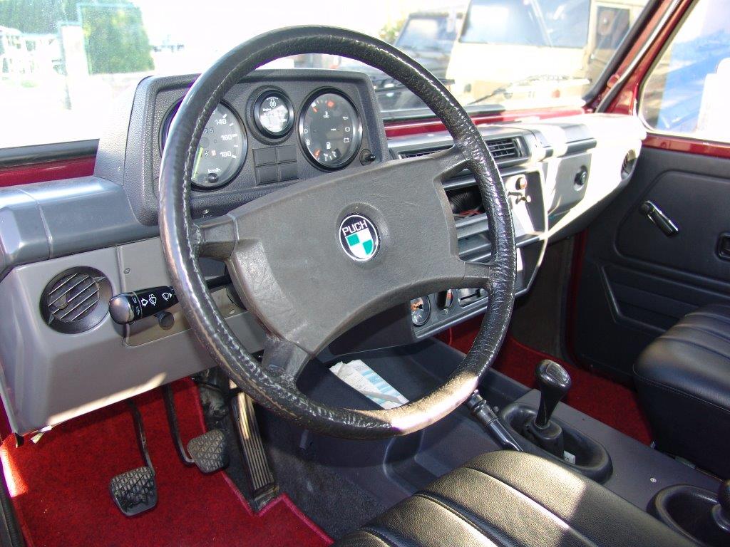 Rare short G-Wagon Hardtop with 300 Diesel

3.0L 5 ..
