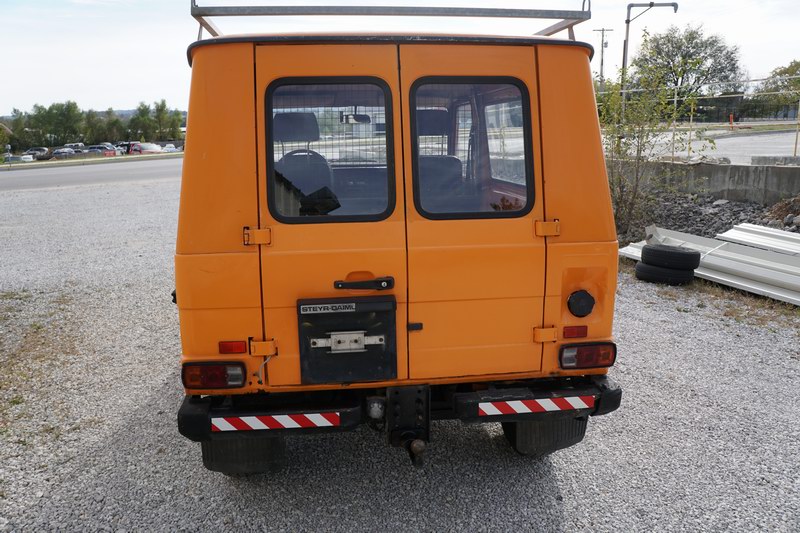 2 Door Hardtop LWB 300GD Worker
3.0L 5 Cyl Merced ..
