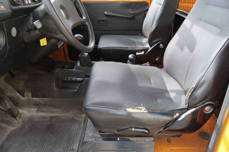 2 Door Hardtop LWB 300GD Worker
3.0L 5 Cyl Merced ..