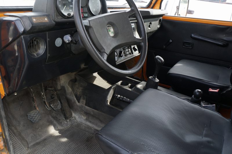 2 Door Hardtop LWB 300GD Worker
3.0L 5 Cyl Merced ..