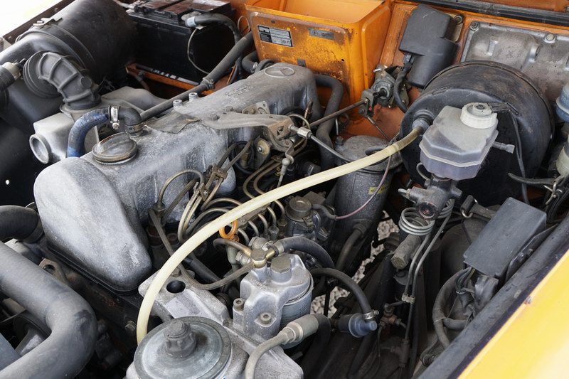 2 Door Hardtop LWB 300GD Worker
3.0L 5 Cyl Merced ..