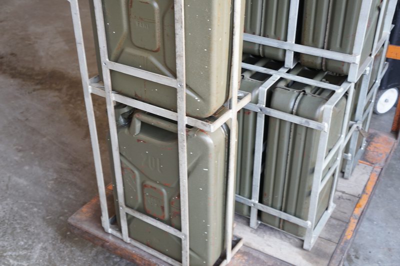 Hardtop 5 Door original Civilian Version
Original  ..