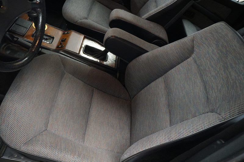 This is a 463 Model G Wagon 4 Door
3.0L Gasoline  ..