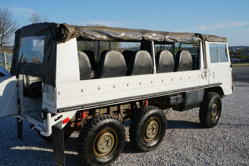 This is a 712m converted for a Tour operator
with ..