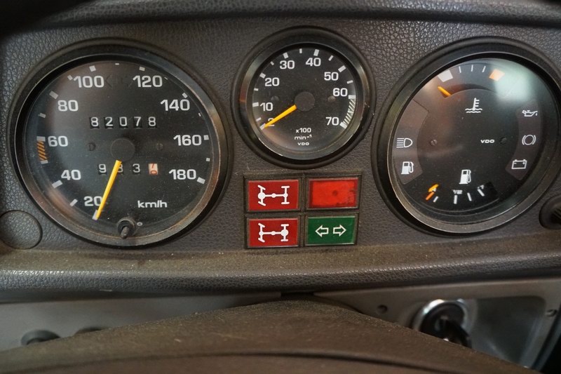2 Door Hardtop SWB  
2.3 4 Cyl Mercedes Gasoline E ..