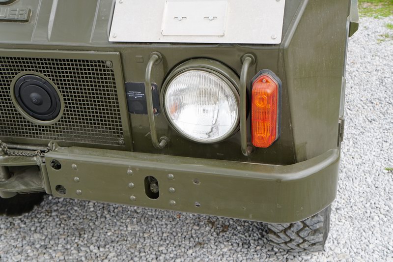 Great Condition all original Swiss Army Radio Truc ..