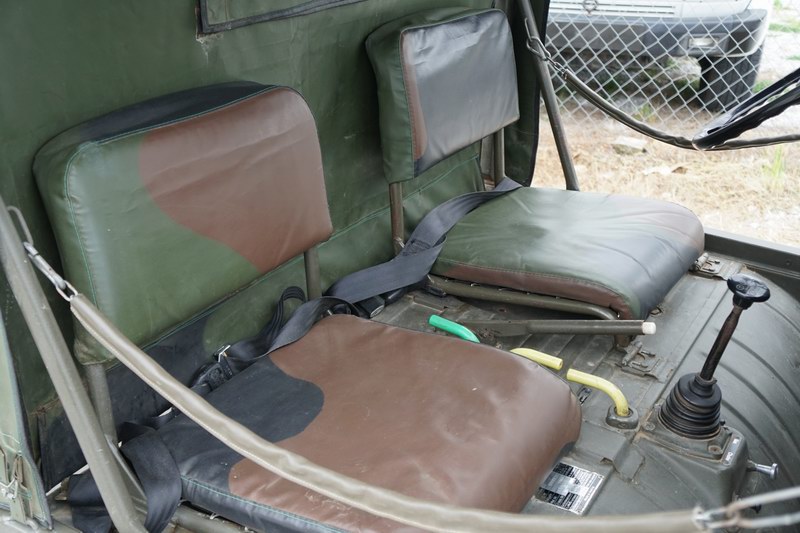 Swiss Army Haflinger in good overall condition. Wa ..