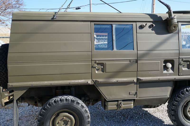 Great Condition all original Swiss Army Radio Truc ..