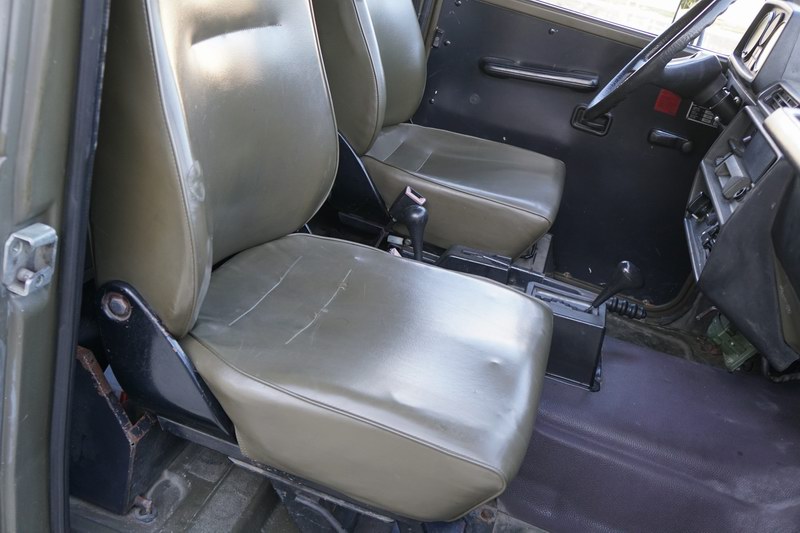 Original Swiss Army G Wagen. 2.3L 4 Cyl Gasoline F ..