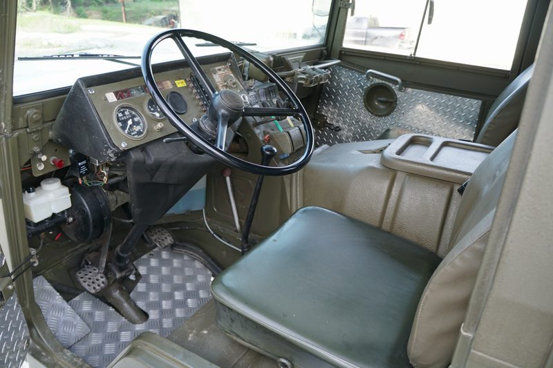 Swiss Army Troop Carrier with 4 rear seats. Good o ..