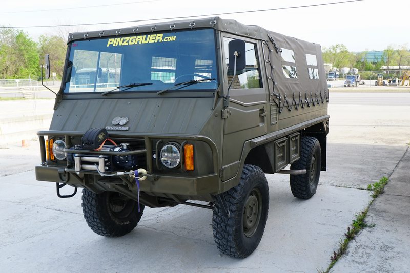 Swiss Army Troop Carrier with 4 rear seats. Good o ..