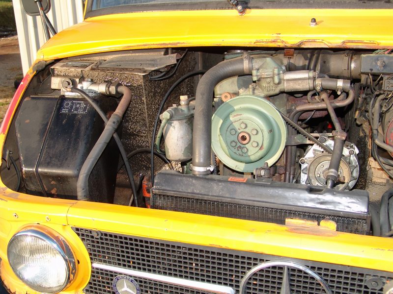 416 (long Bed) with OM352 6 Cylinder DieselSix Fo ..