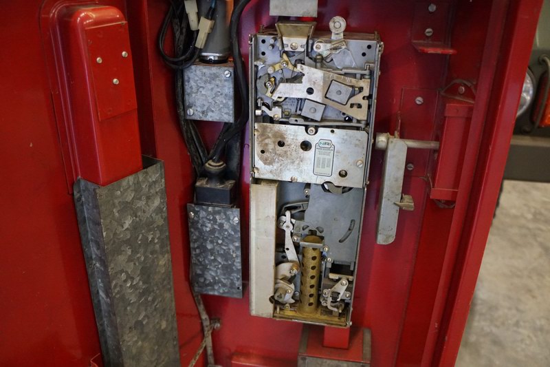 Restored Good Working Unit 
Coin Mechanism and co ..