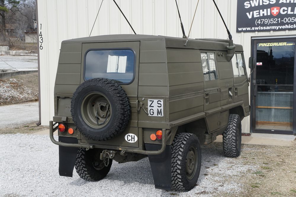 Great Condition all original Swiss Army Radio Truc ..