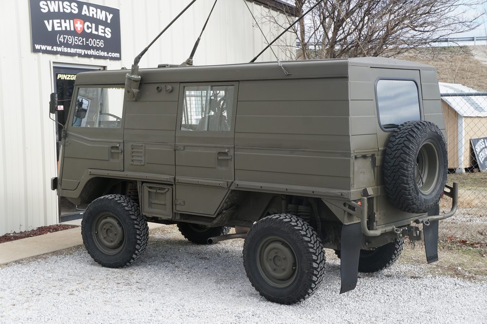 Great Condition all original Swiss Army Radio Truc ..