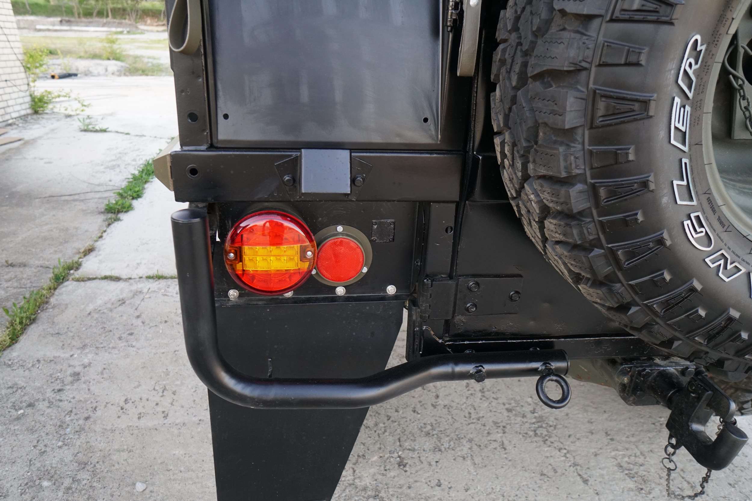 Troop Carrier in Black very nice condition 
Clean ..