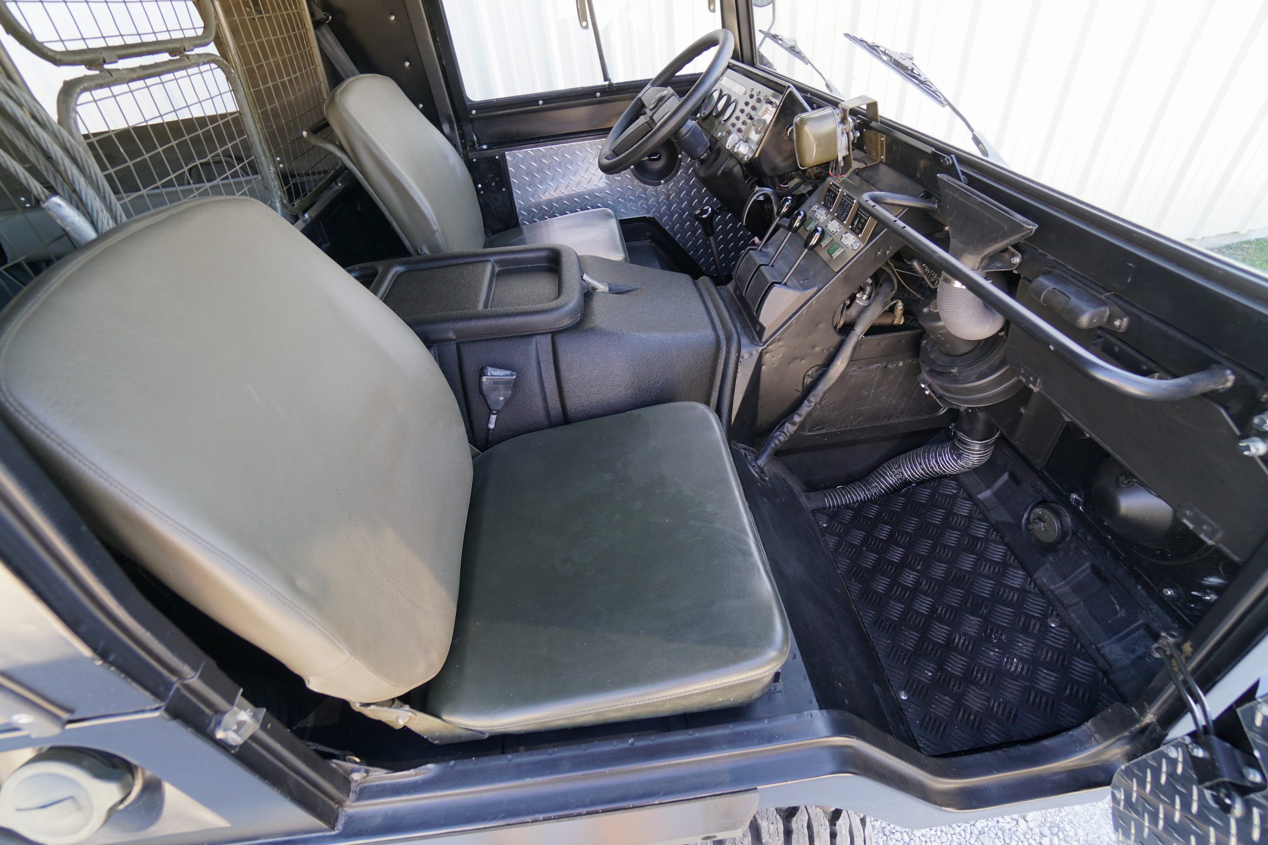 Troop Carrier in Black very nice condition 
Clean ..