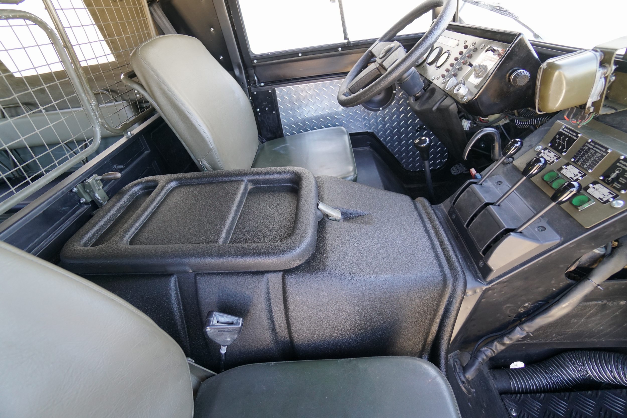 Troop Carrier in Black very nice condition 
Clean ..