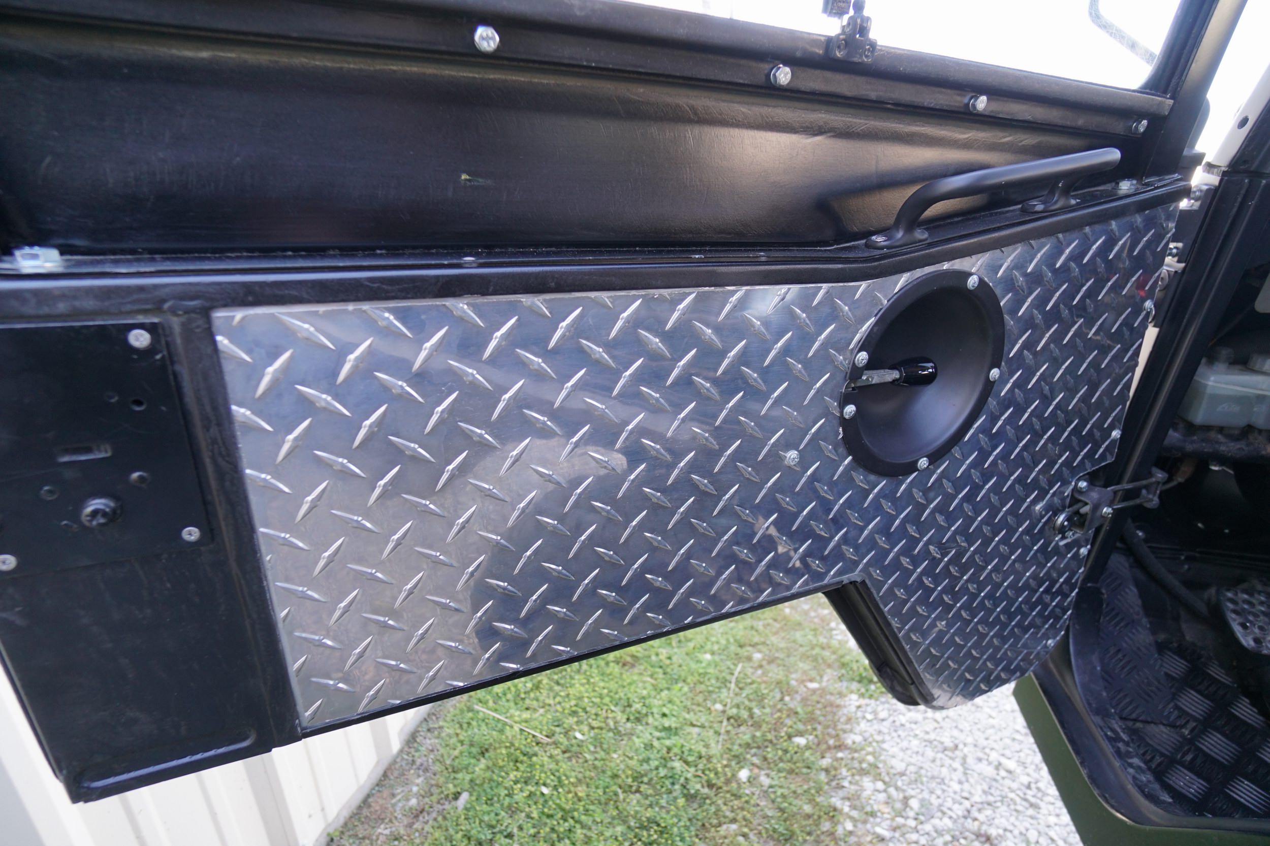 Troop Carrier in Black very nice condition 
Clean ..