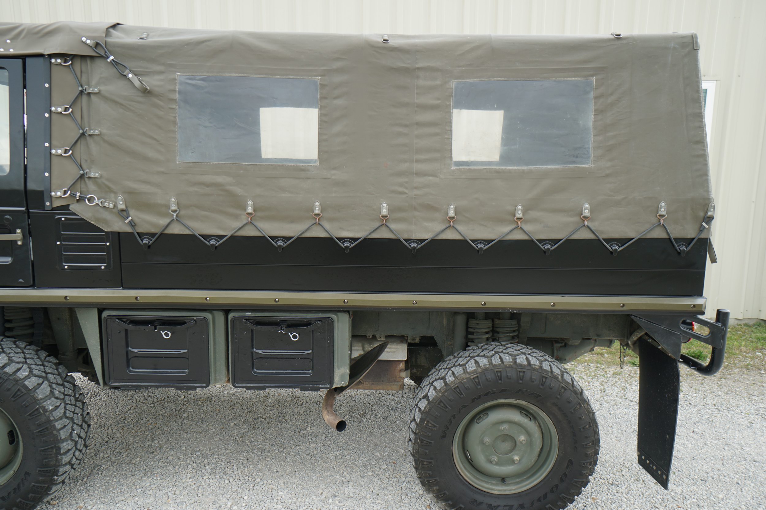 Troop Carrier in Black very nice condition 
Clean ..