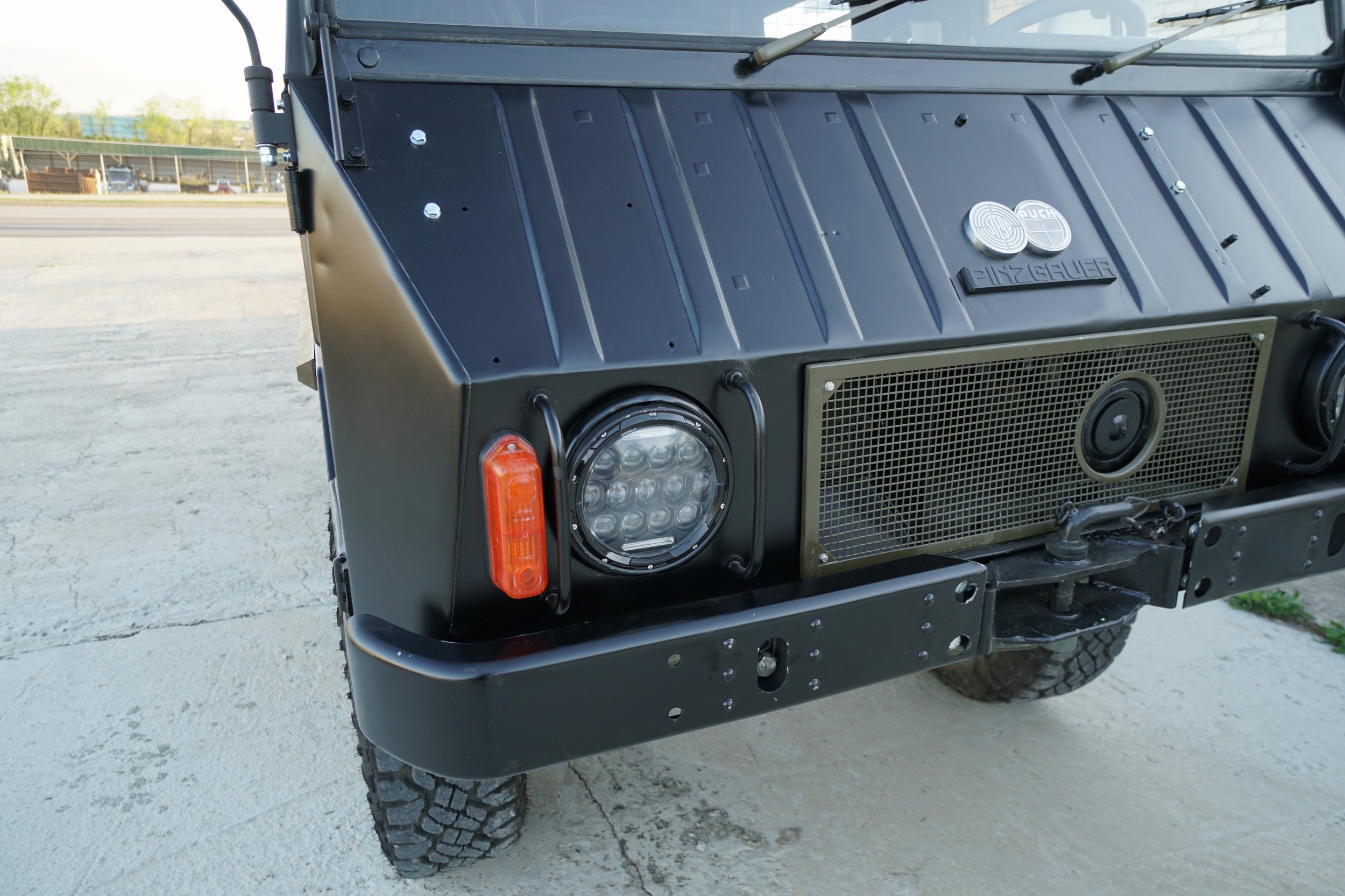 Troop Carrier in Black very nice condition 
Clean ..