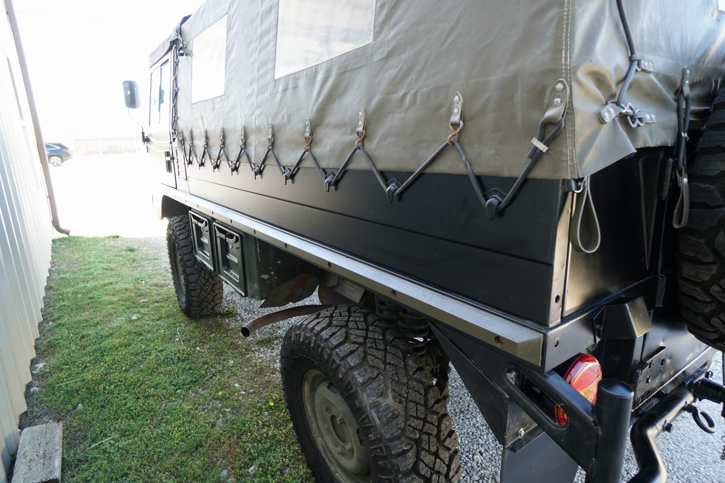 Troop Carrier in Black very nice condition 
Clean ..