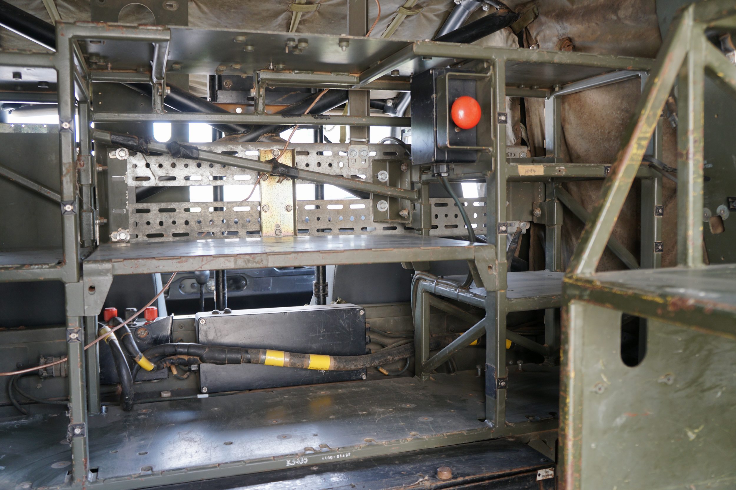 Original British Military Radio Truck Hardtop  TUM ..
